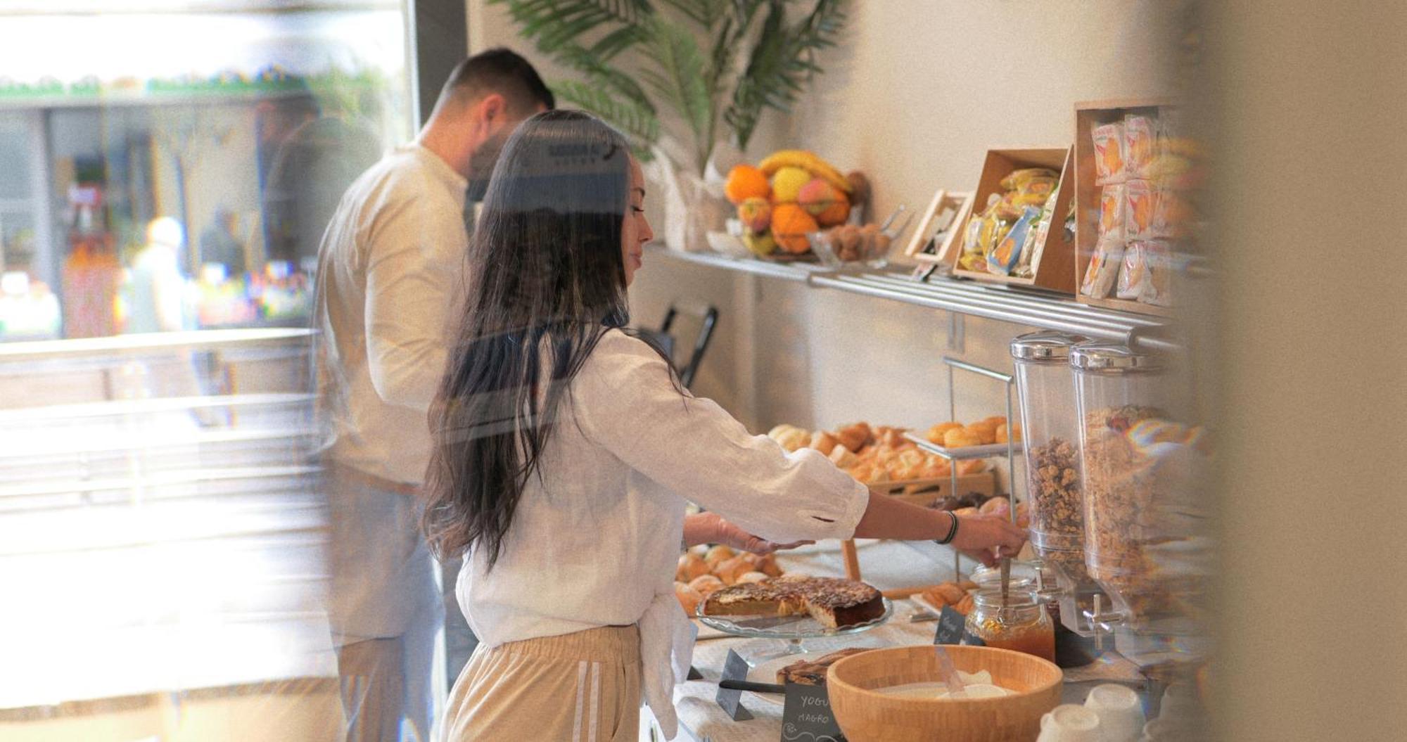 Hotel La Bussola فينالي ليغوري المظهر الخارجي الصورة