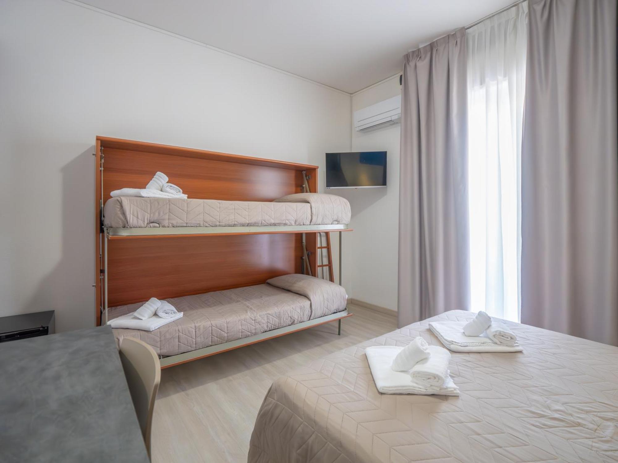 Hotel La Bussola فينالي ليغوري المظهر الخارجي الصورة